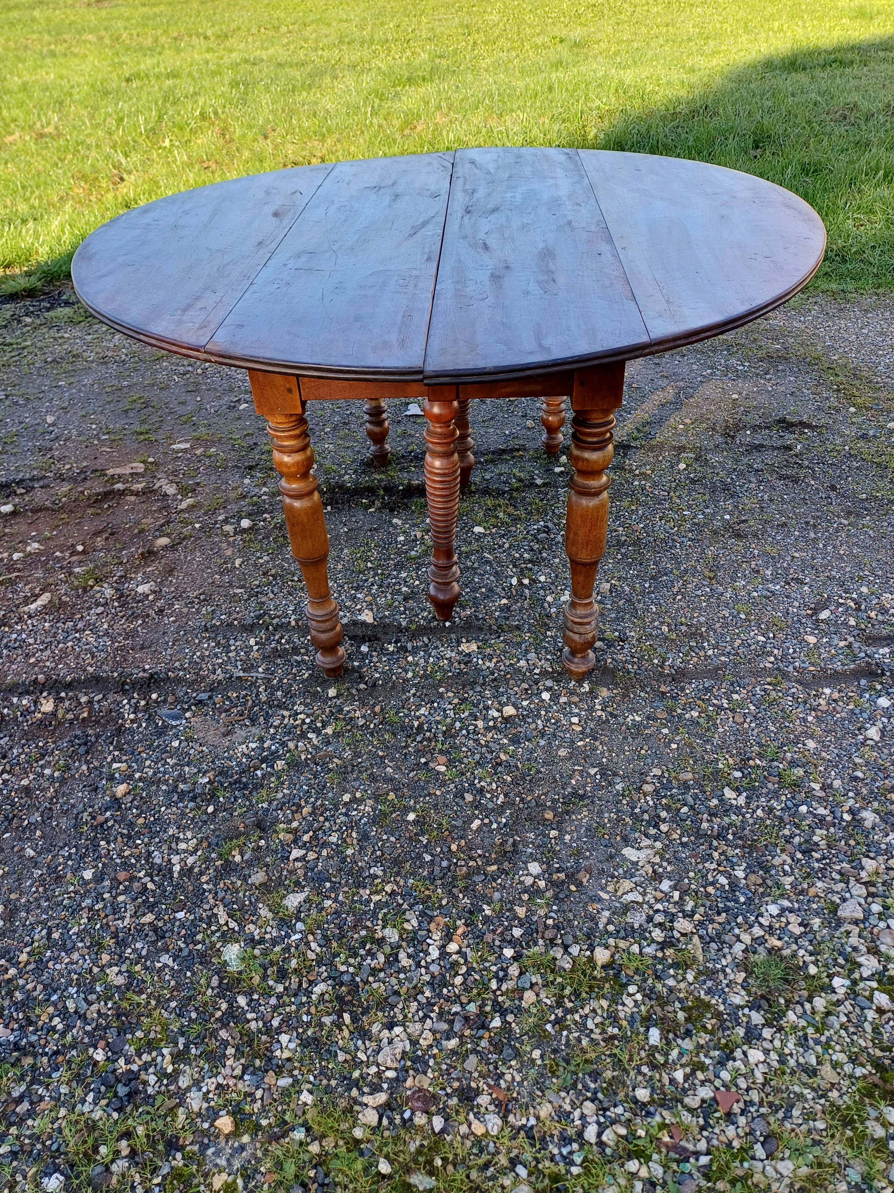 19th century walnut 6 leg table, opening