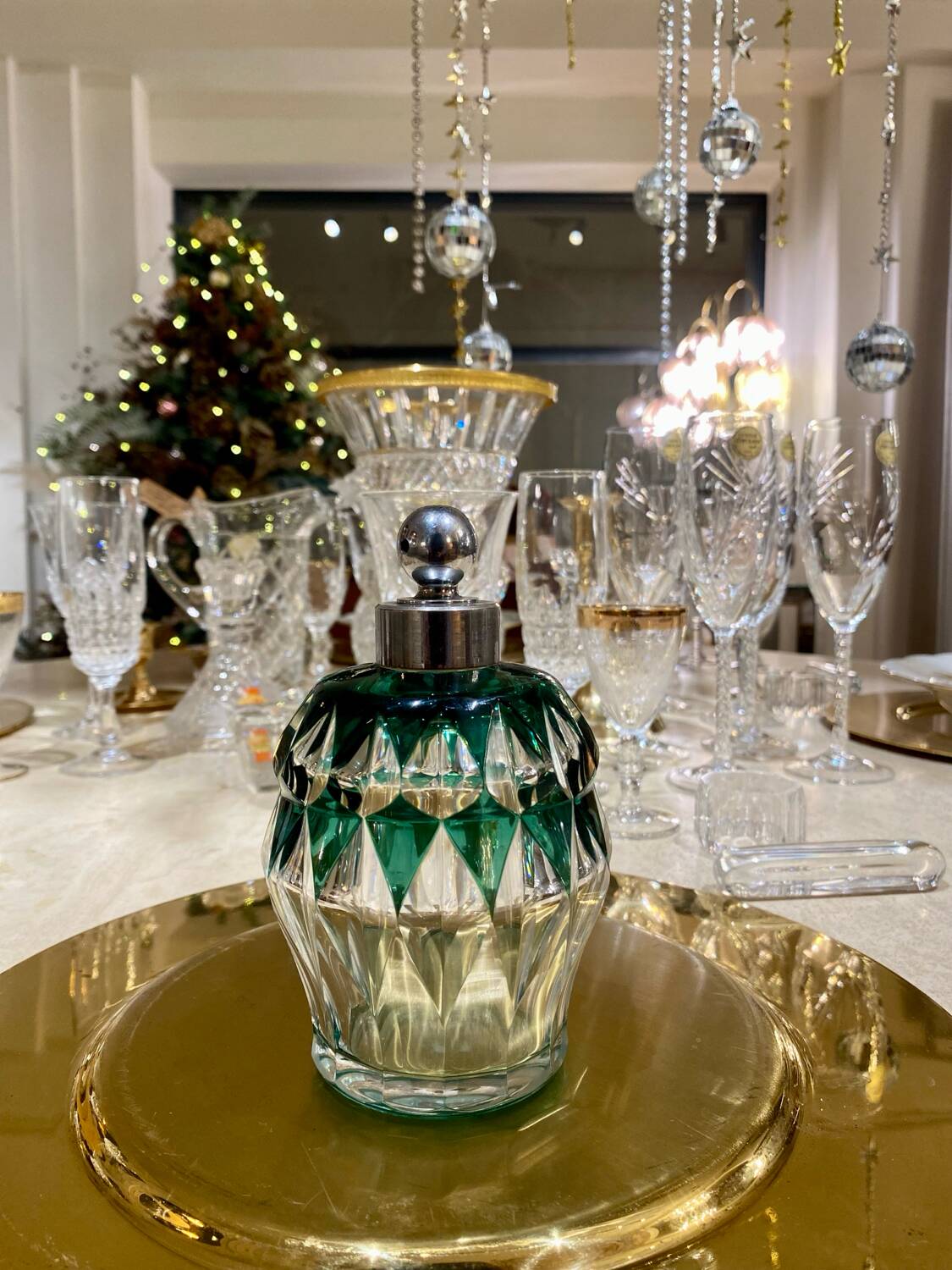 Val Saint-Lambert perfume spray bottle