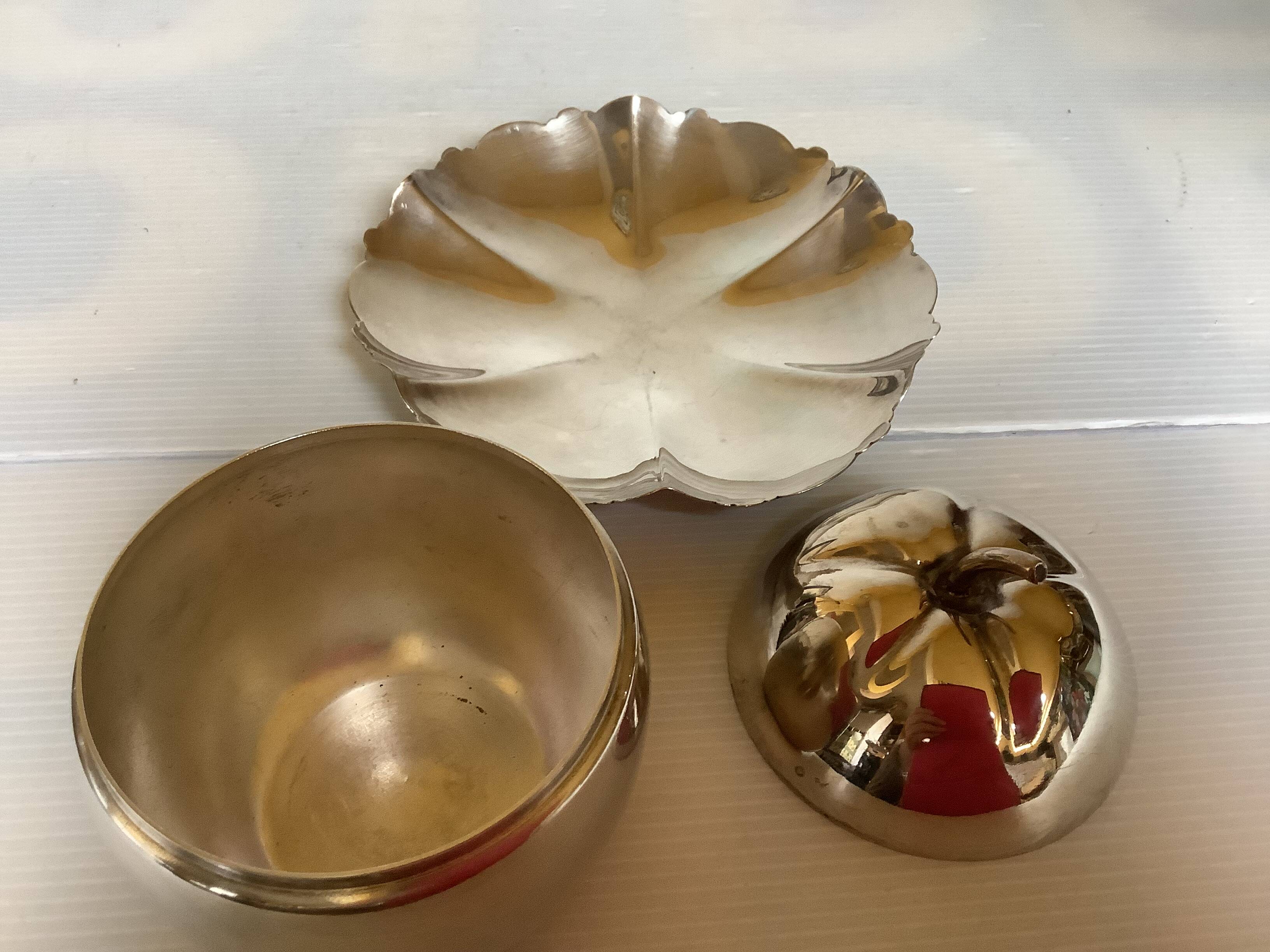 Silver metal apple-shaped trinket dish