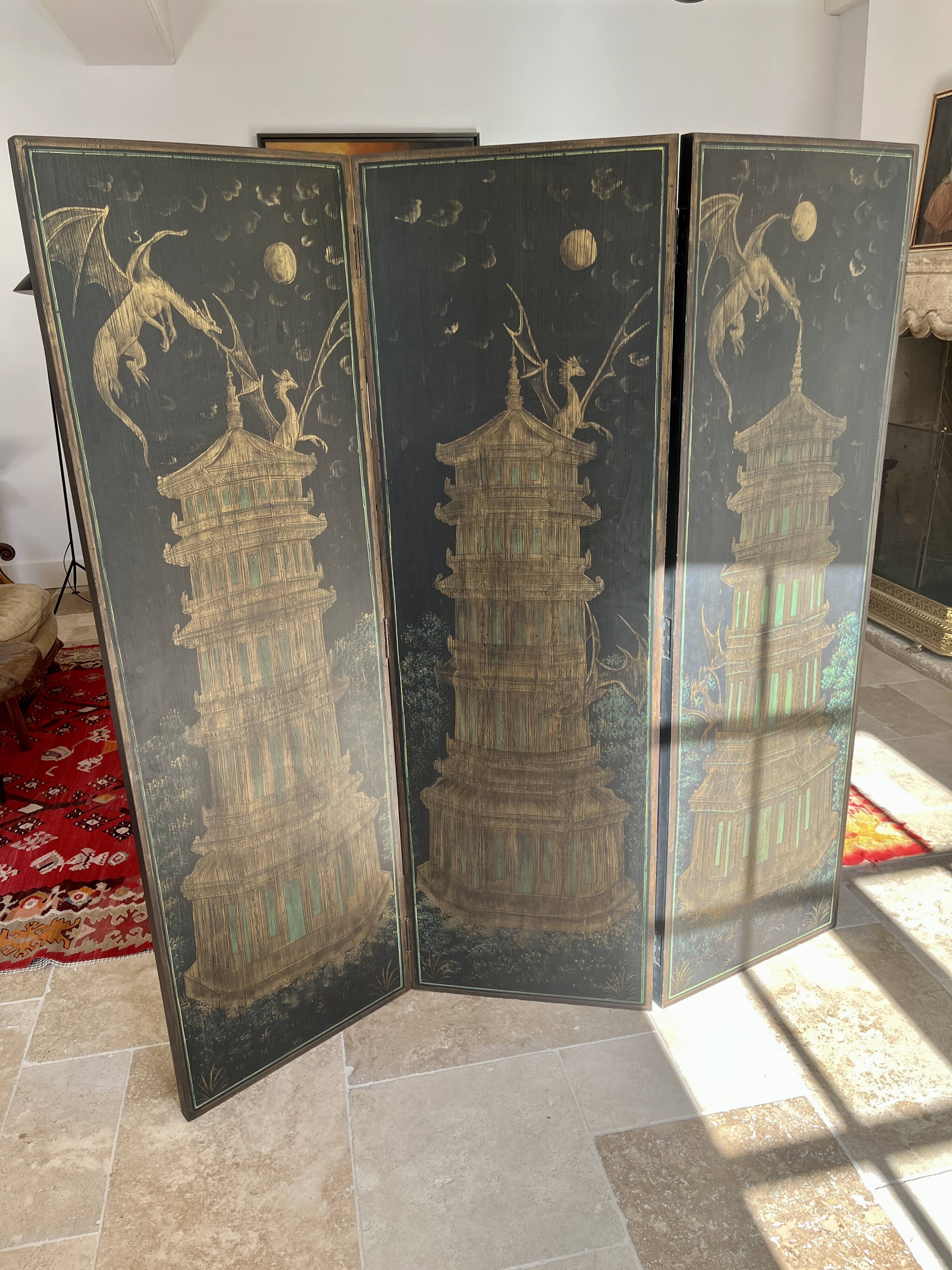 Three-leaf wooden screen