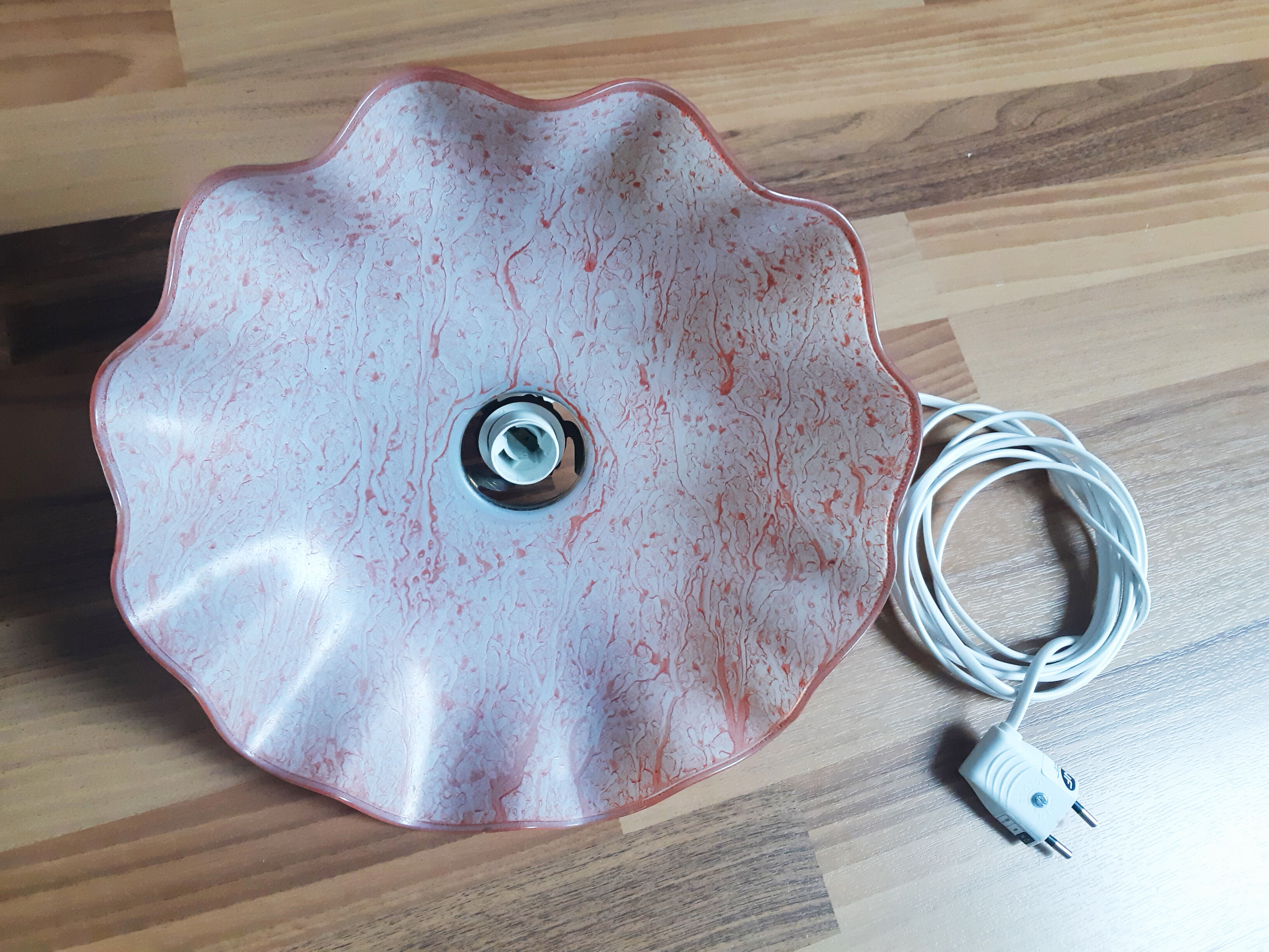 Red marbled pendant lamp