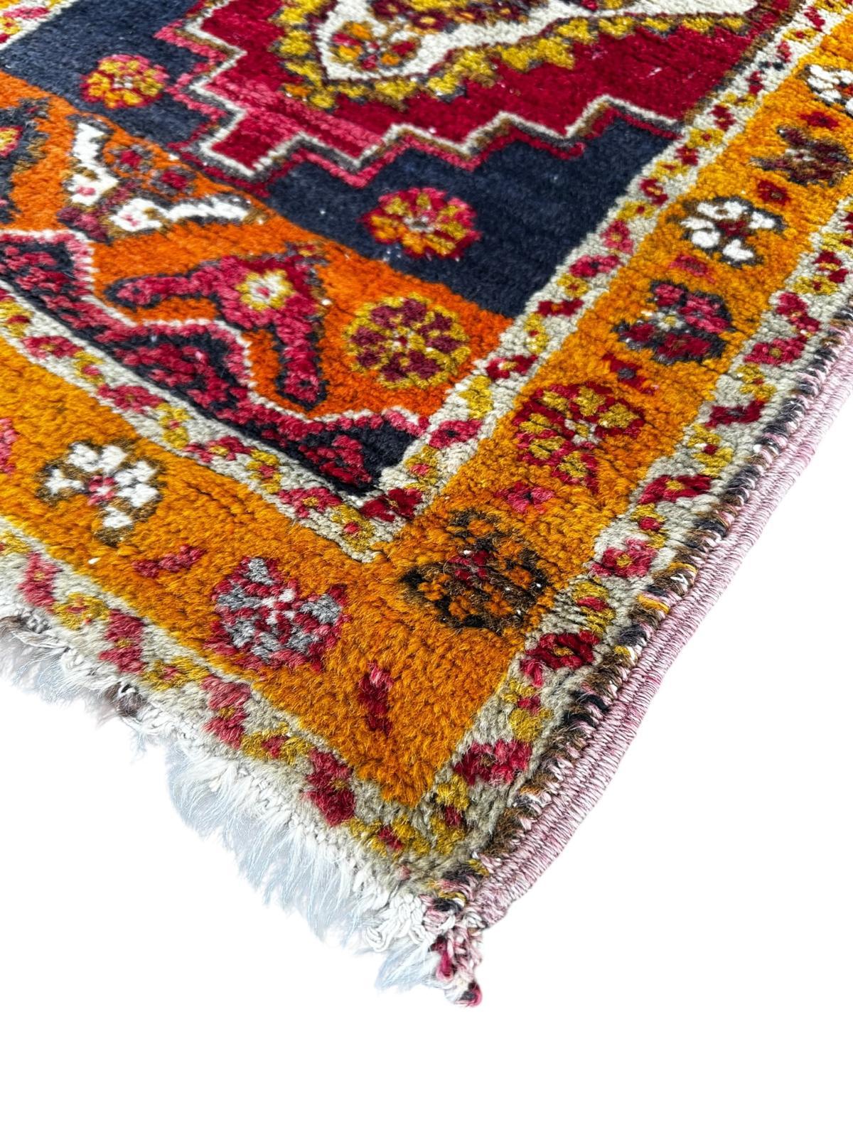 Handmade Turkish rug 50cm x 100cm