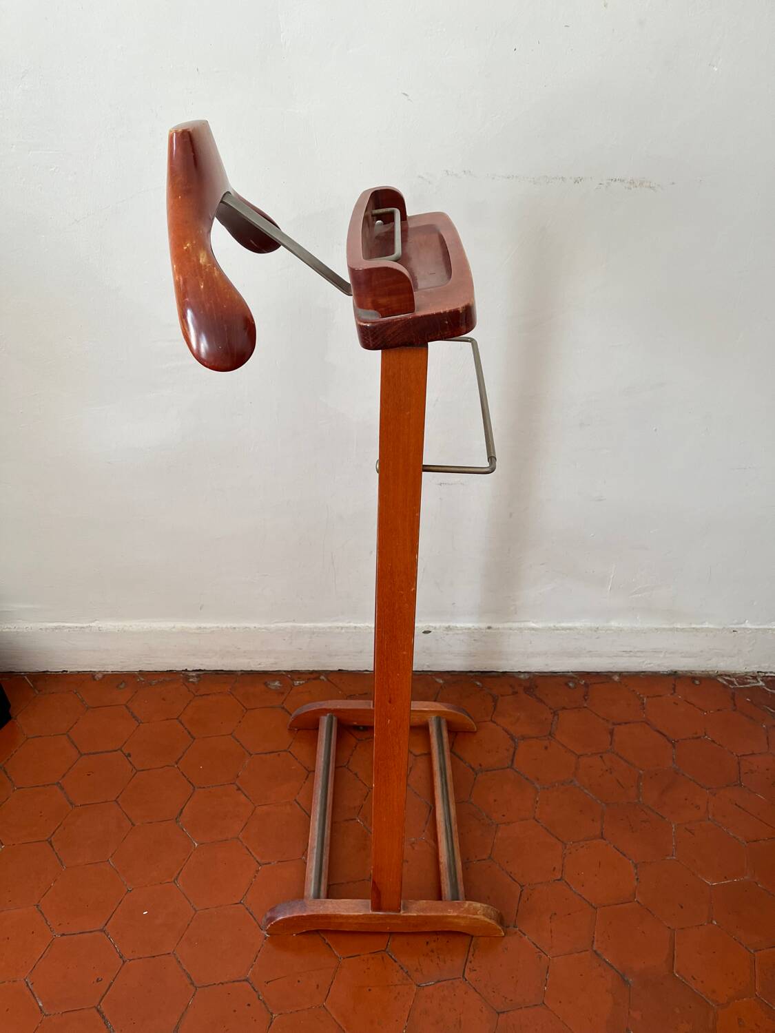 Fratelli REGUITTI mahogany valet with tie rack and trouser rack