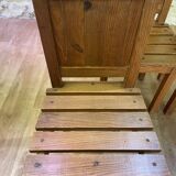 Set of 4 wooden chairs