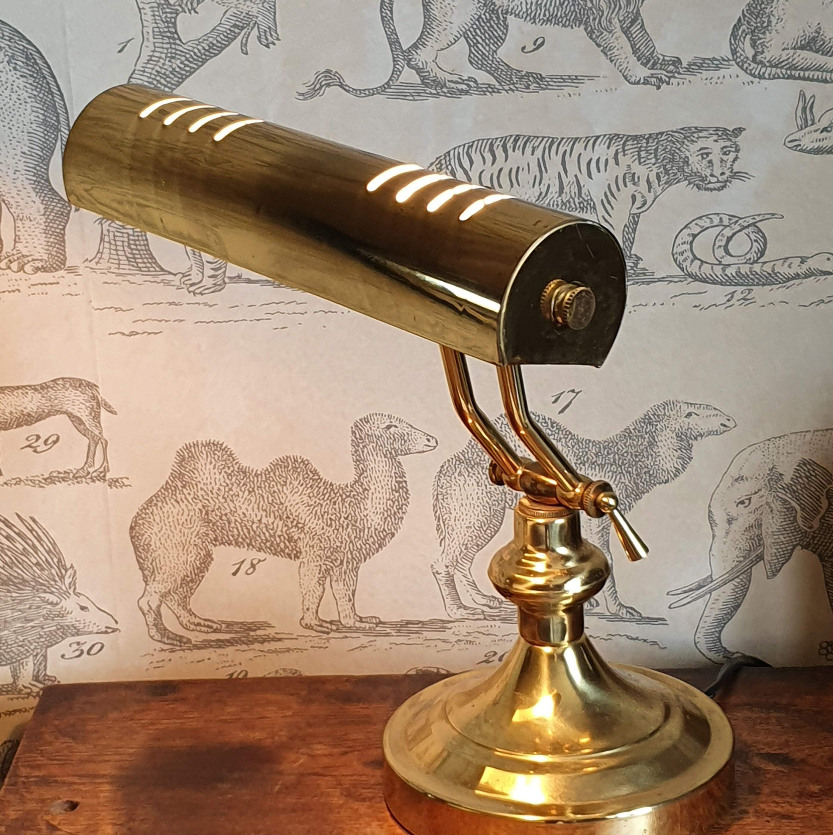 Notary or banker's lamp in brass