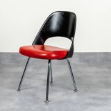 Conference chairs by Eero Saarinen for Knoll, 1960s, New York.