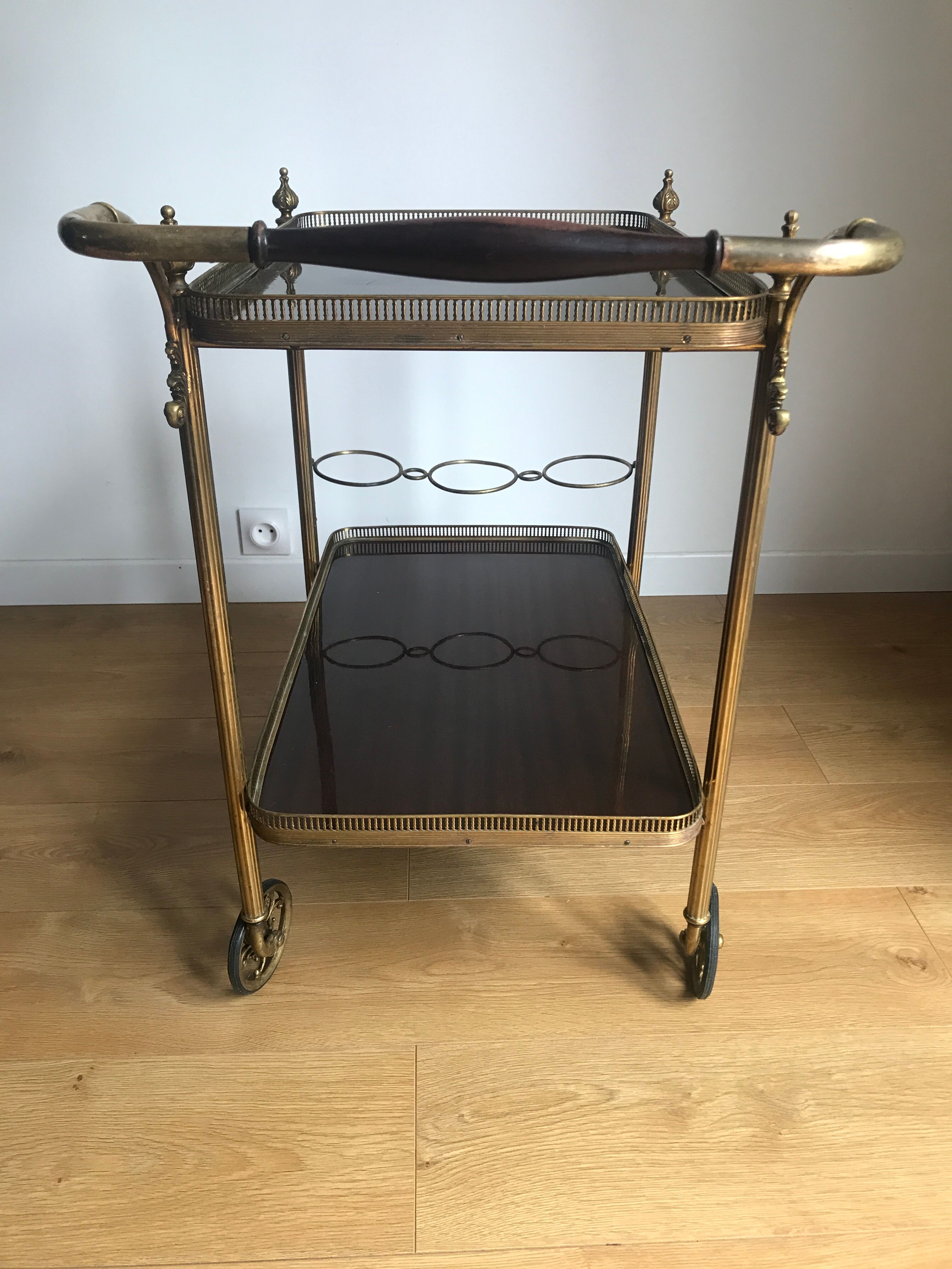 Service bar with vintage wheels in formica and brass 60s