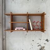 Wall mount pin "regain"