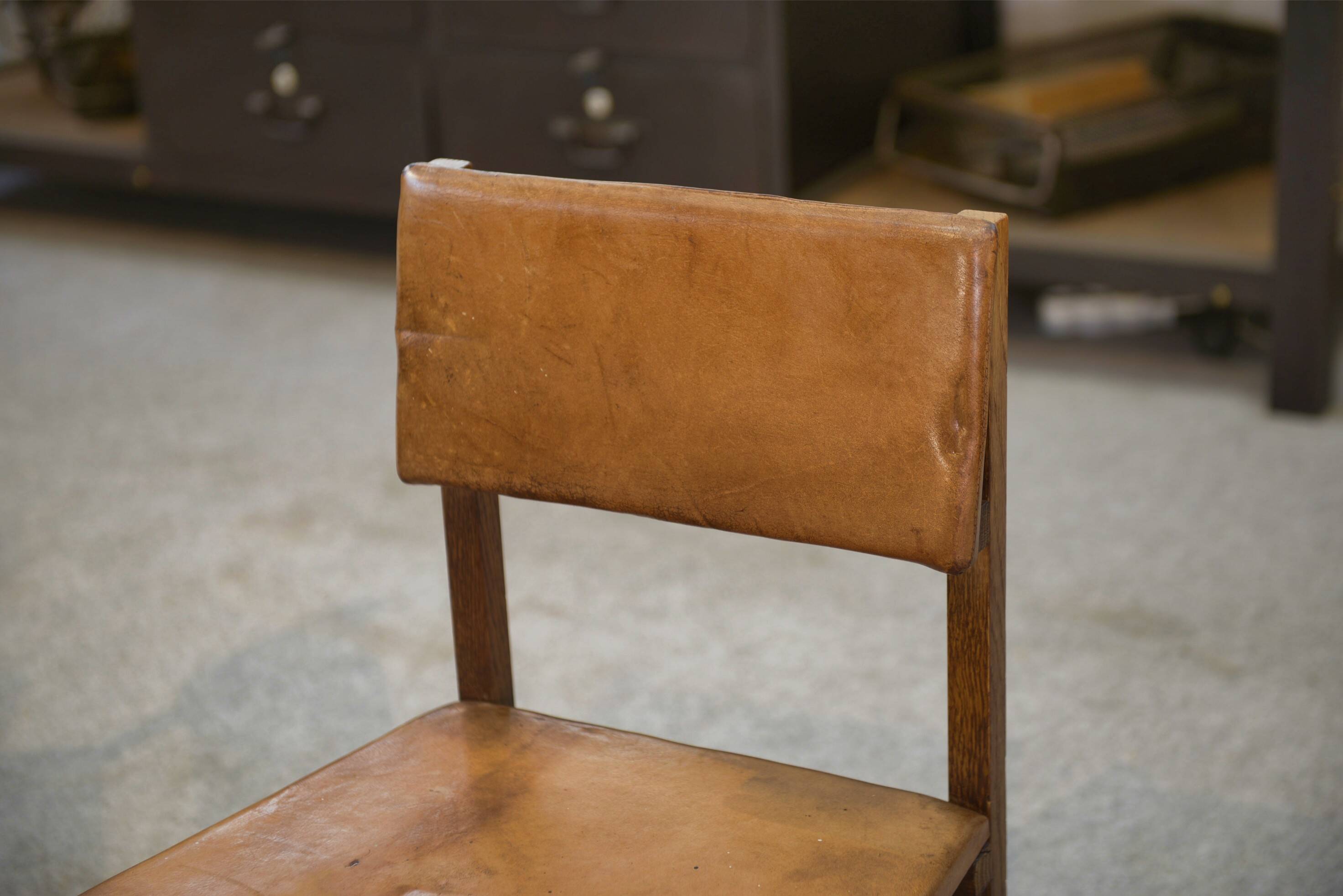 Pair of oak and leather chairs in the style of Gerrit Rietveld 1960s.