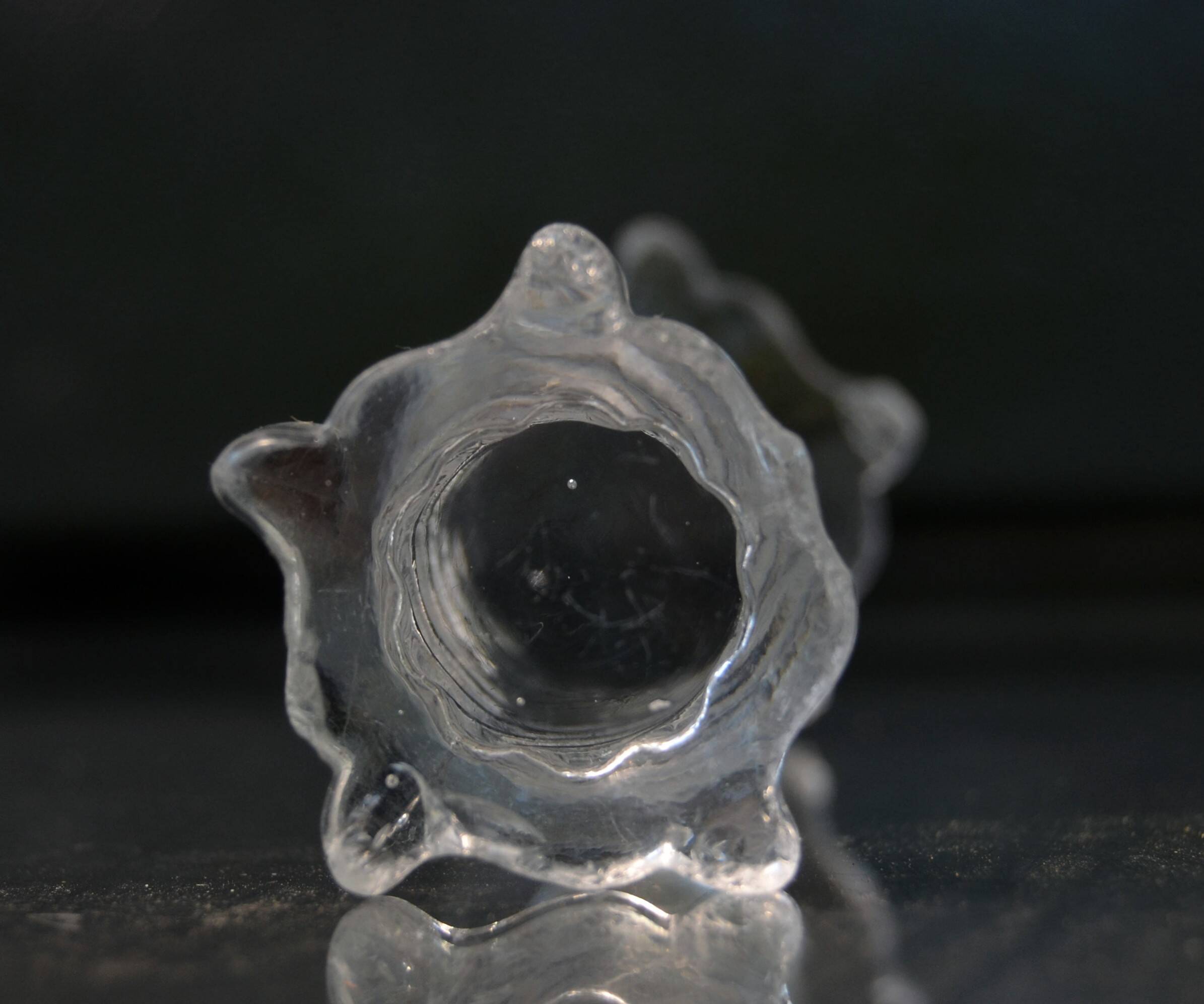 Lot of 5+2 Mid Century Twisted Knife Rests Cristallerie de Sevres Crystal Depose