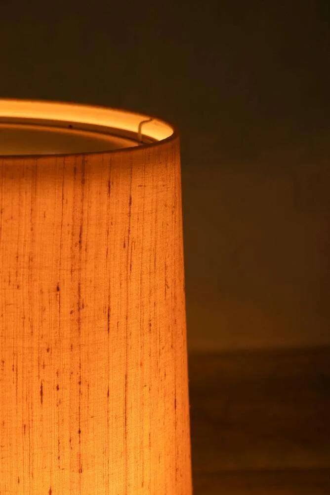 Minimalist Japandi desk lamp from the 1970s.