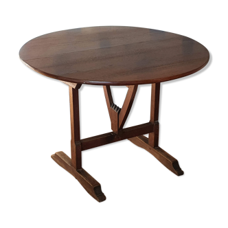 Oak vine table