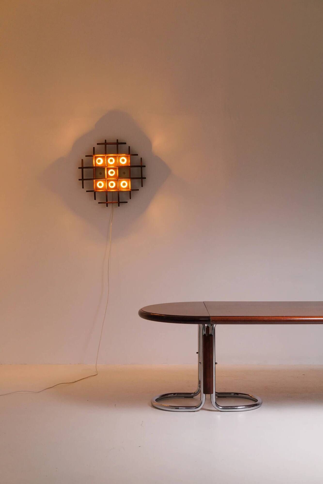 Table à manger moderniste vintage 250 cm de long, Italie, années 1970