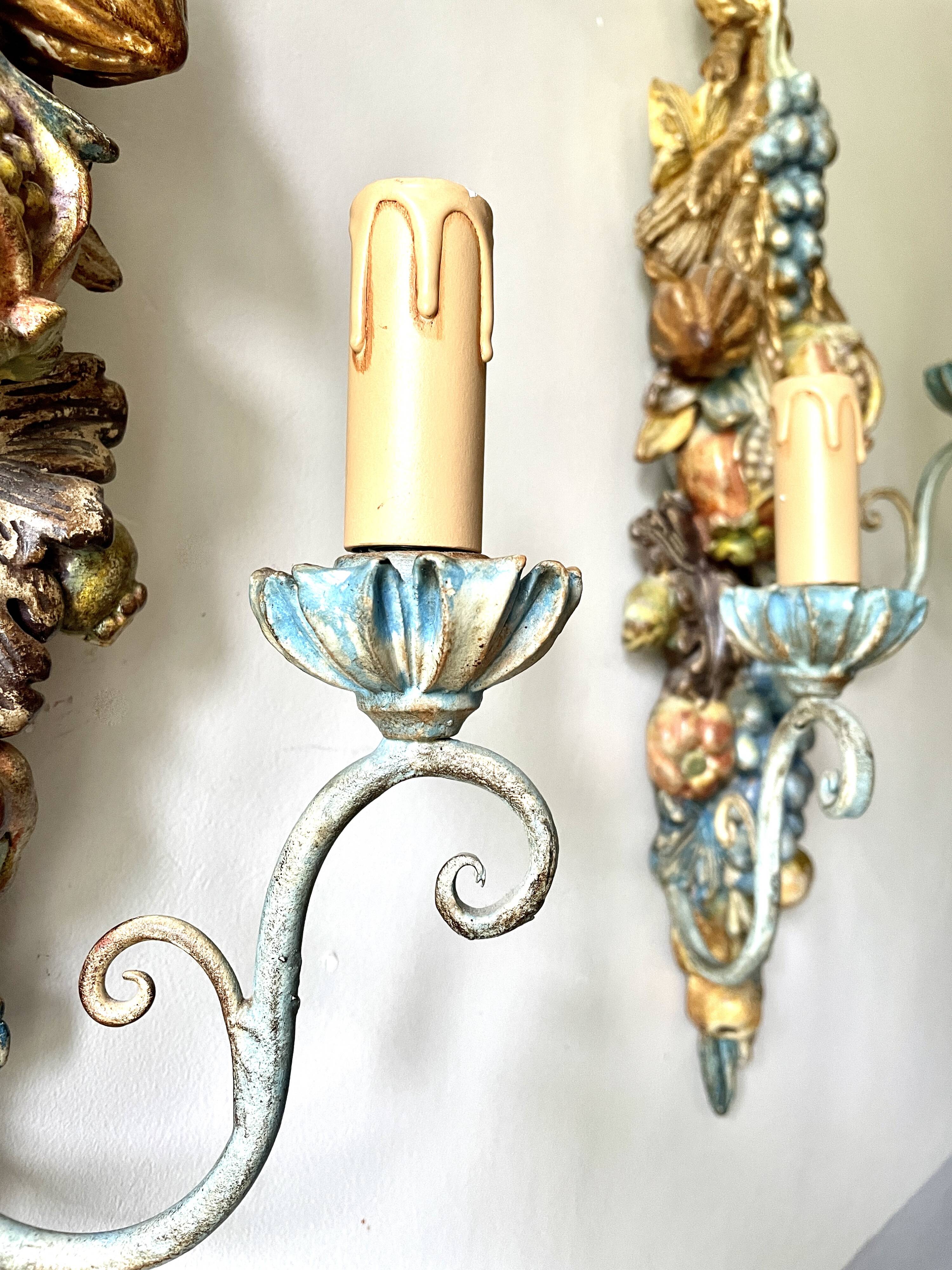 Pair of wooden wall lights, Italy 1950s