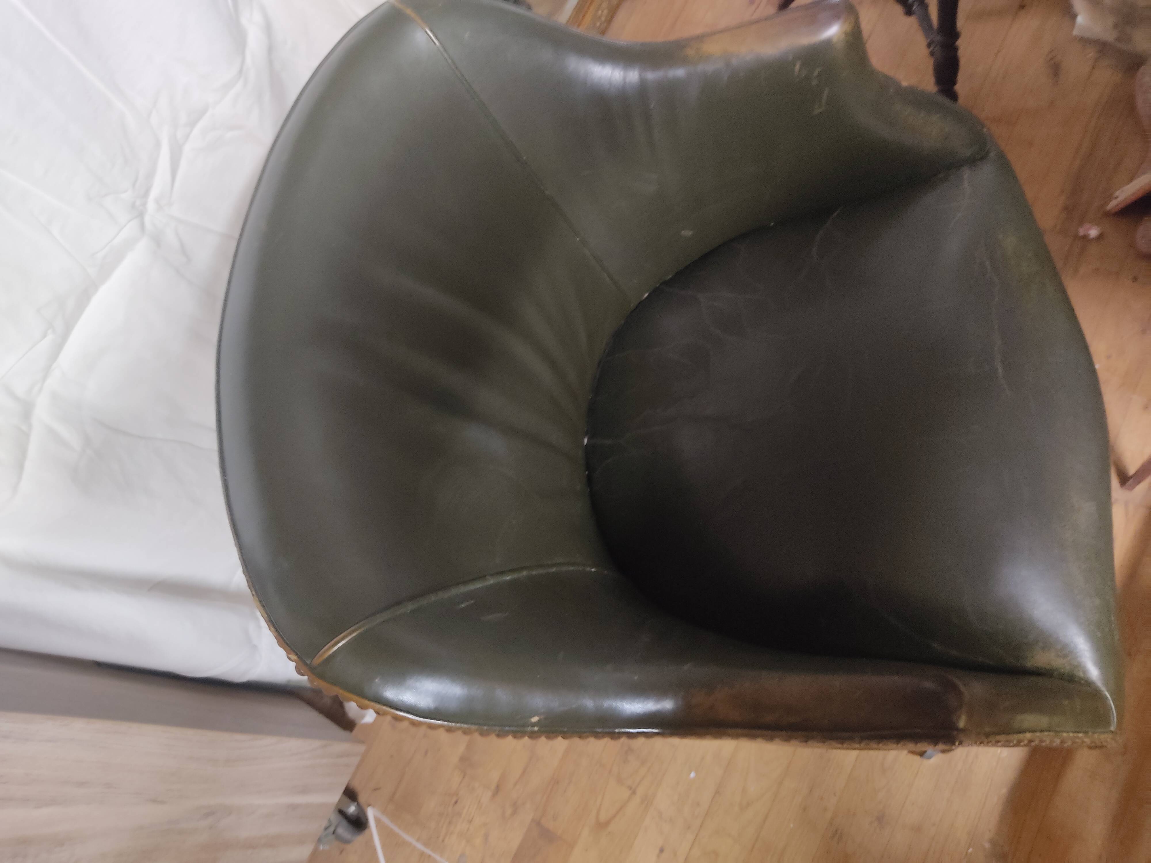 Fauteuil de bureau cuir vert.tournant.