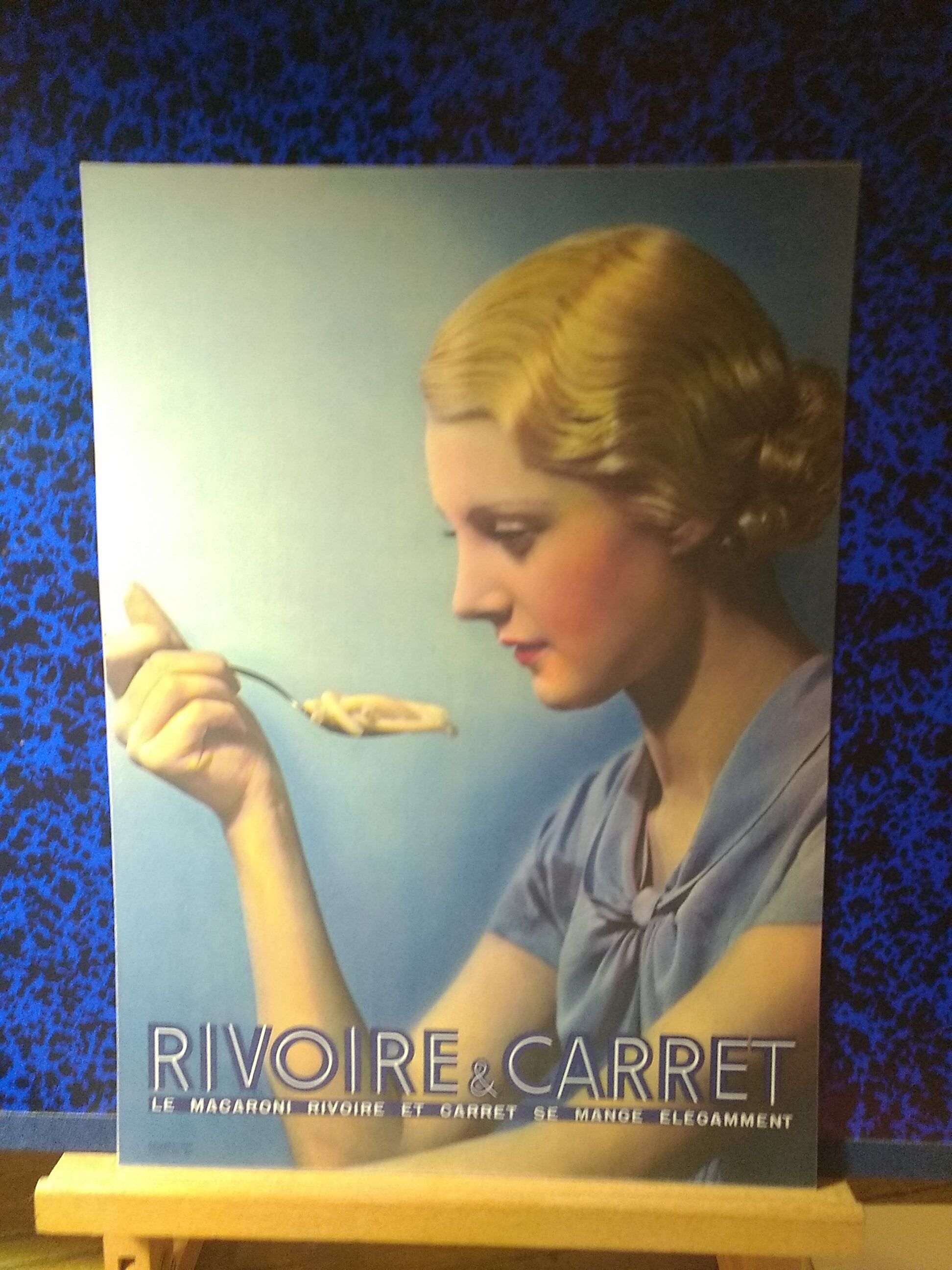 Advertisement pasted on a 120g laminated sheet Mat: Rivoire and Carret issue reviewed year 30