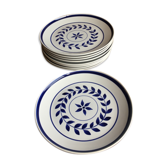 Suite of 9 Salins dessert plates