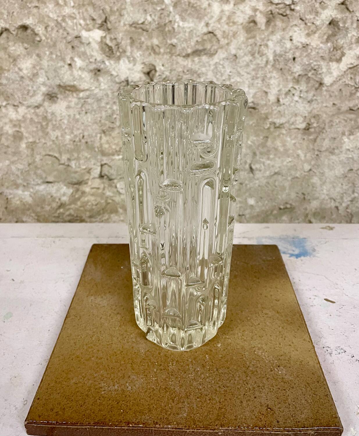 Labyrinth Vase in moulded glass – design by František Vizner – Sklo Union