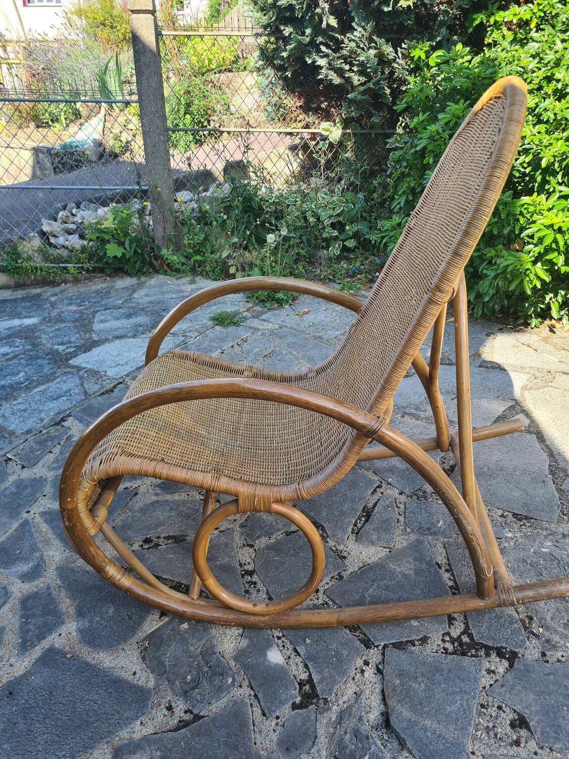 Rocking chair