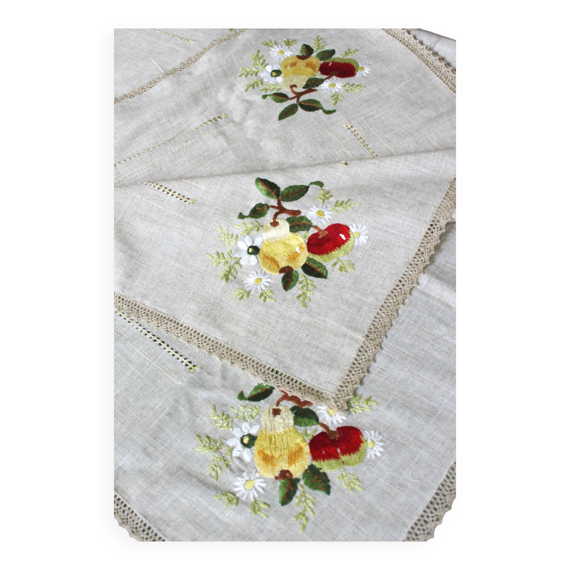 Vintage tablecloth set and 10 fine embroidered linen napkins, 270x165.