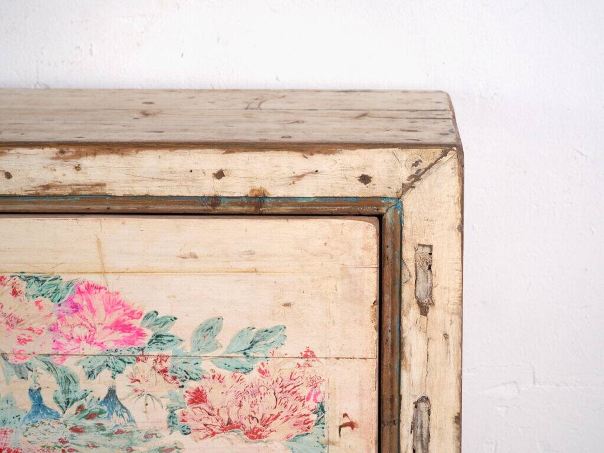 Antique buffet painted in pine wood – China, circa 1930