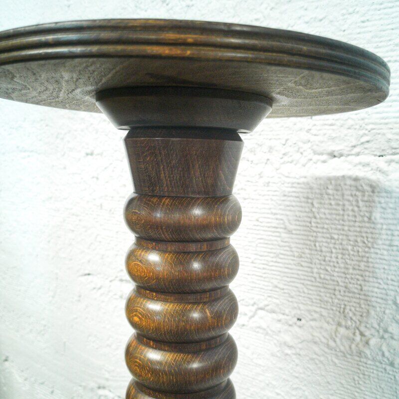 Turned wooden column