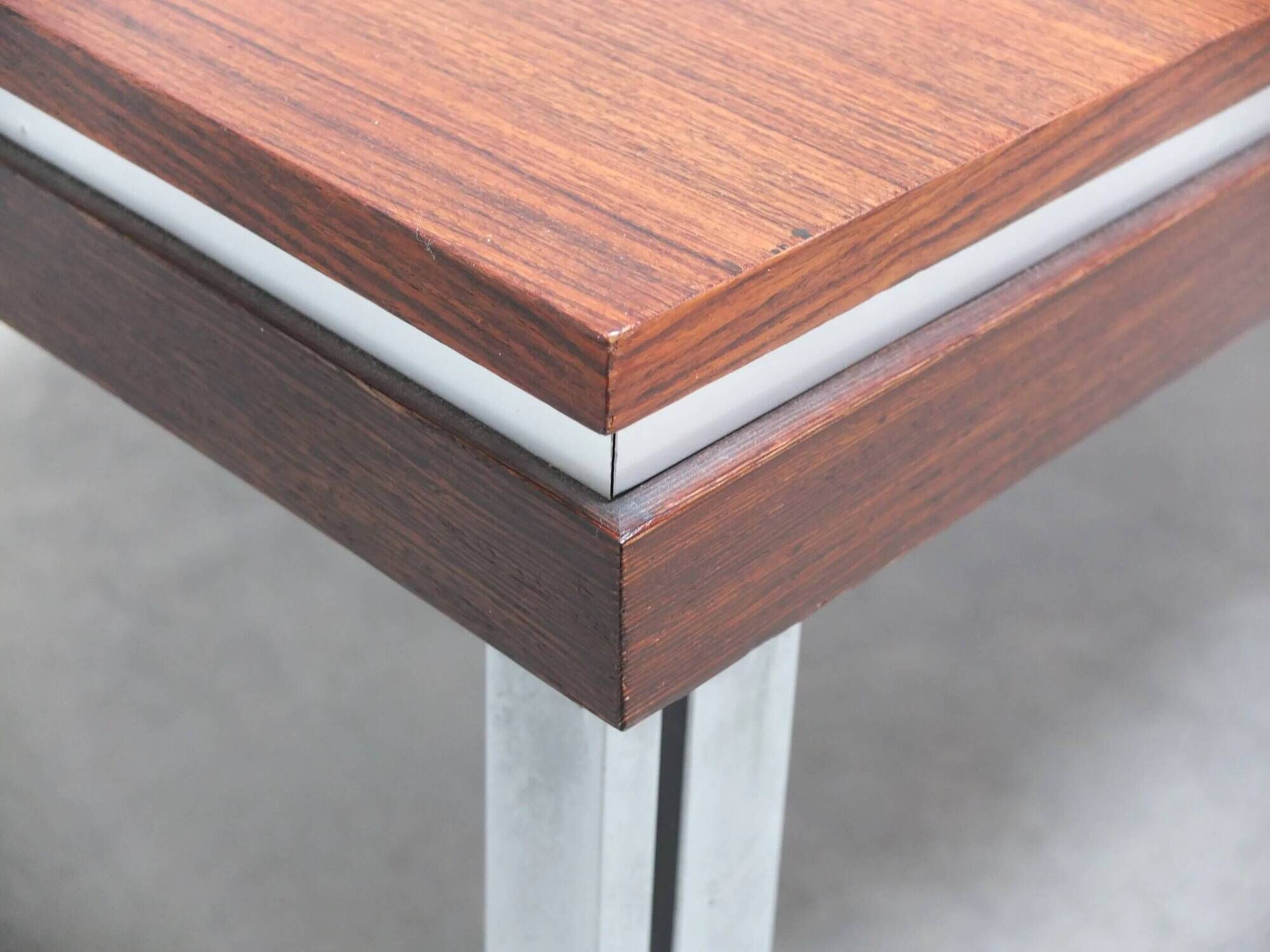 Table à manger extensible par Roger De Winter pour E.M.Y., années 1960.