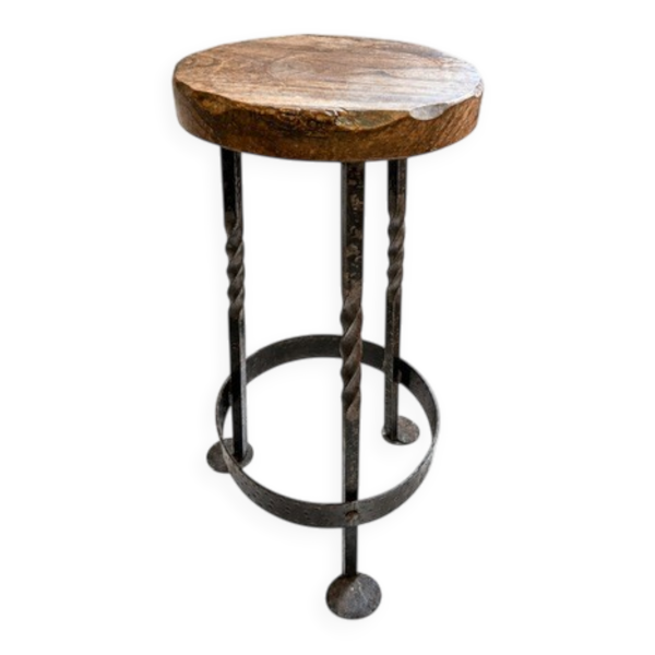 Tabouret brutaliste vintage bois massif et fer forgé torsadé – esprit loft