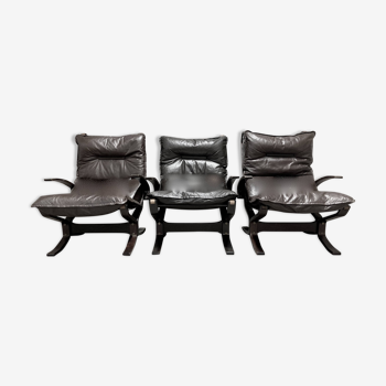 Trio de fauteuils en cuir design scandinave, 1950