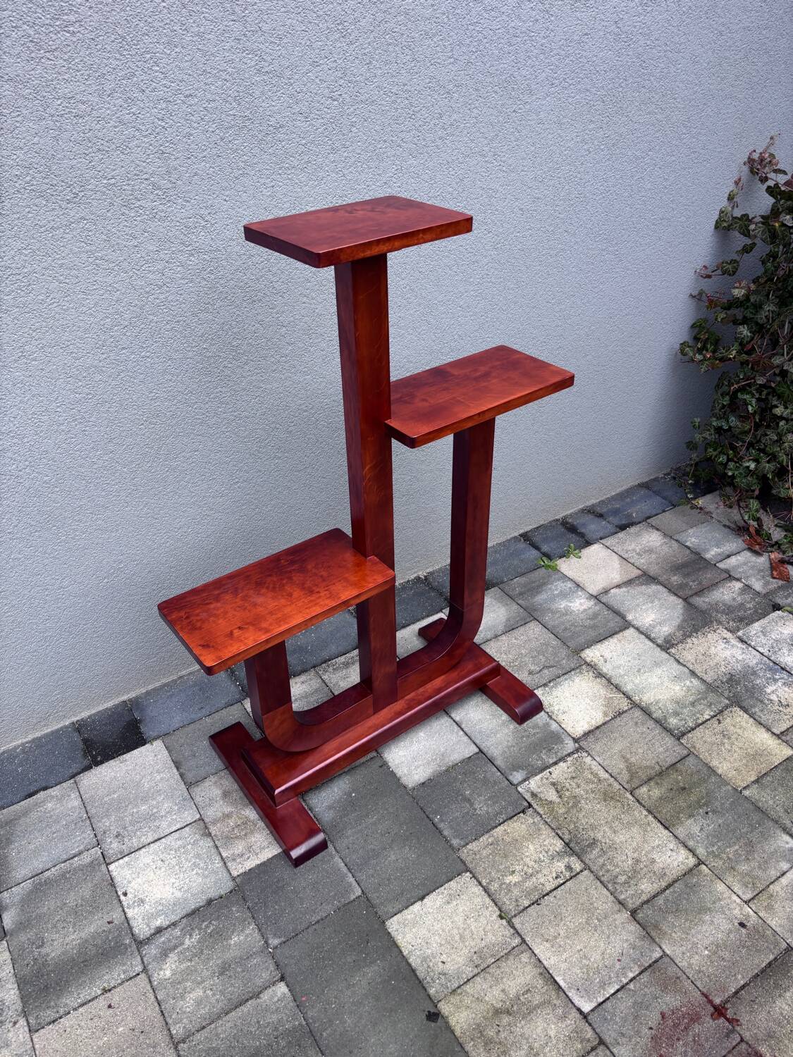 Art deco flower stand
