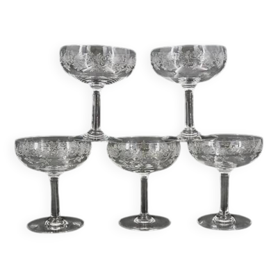 Baccarat Sévigné 5 coupes à champagne, cristal gravé, excellent état, non signés