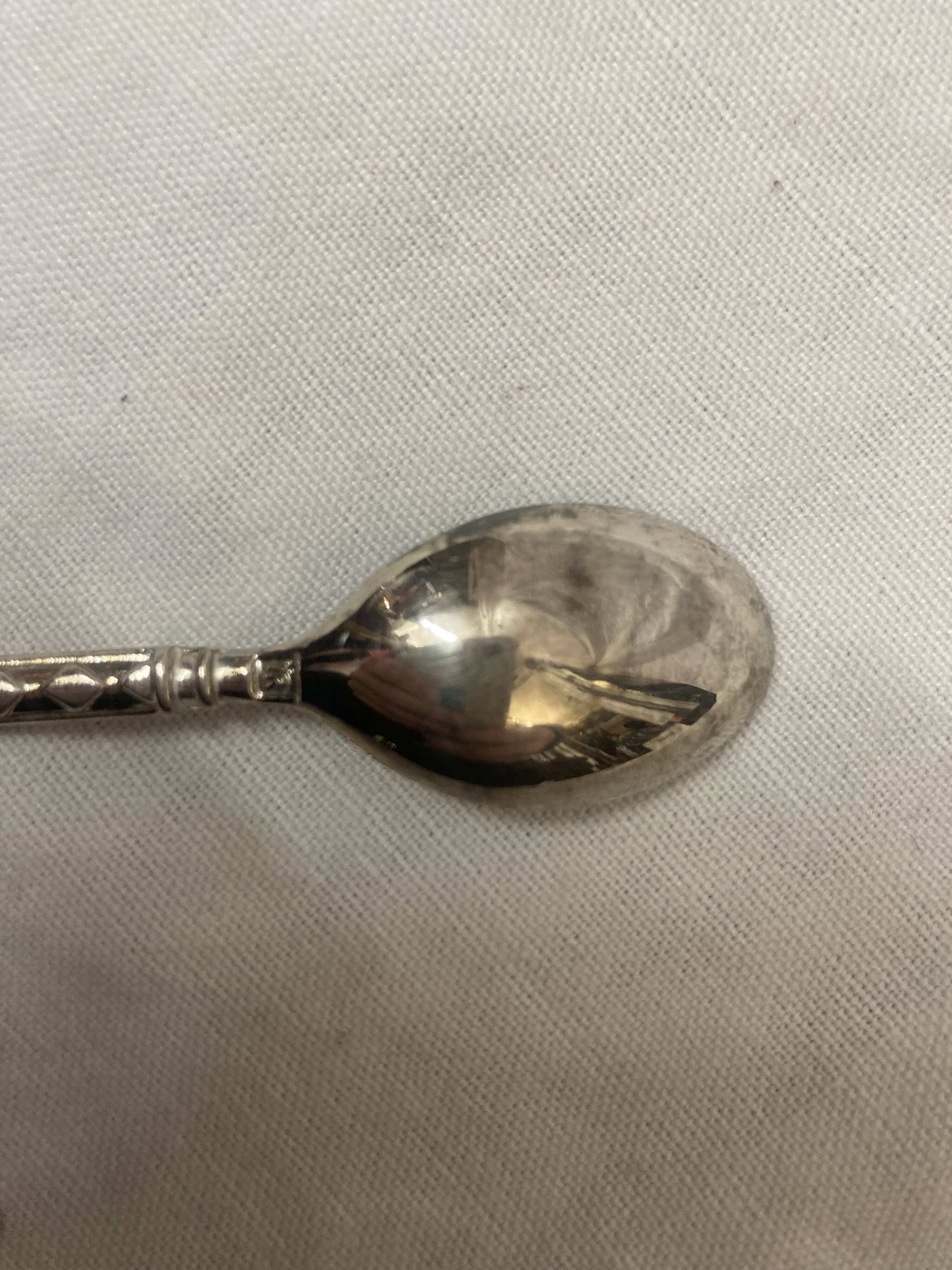 12 mocha spoon, 1970