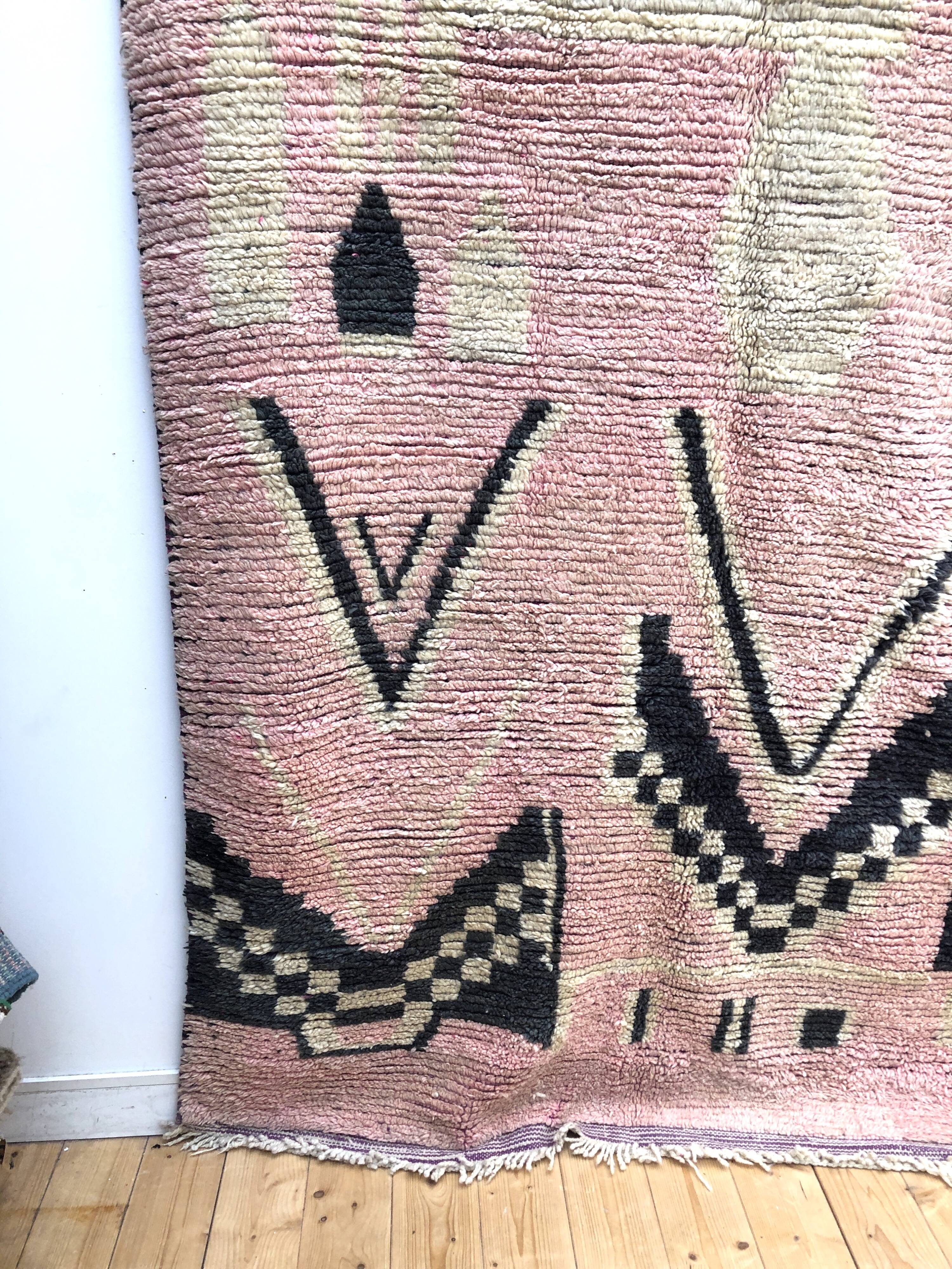 Moroccan Berber carpet Boujaad 2,66x1.56m