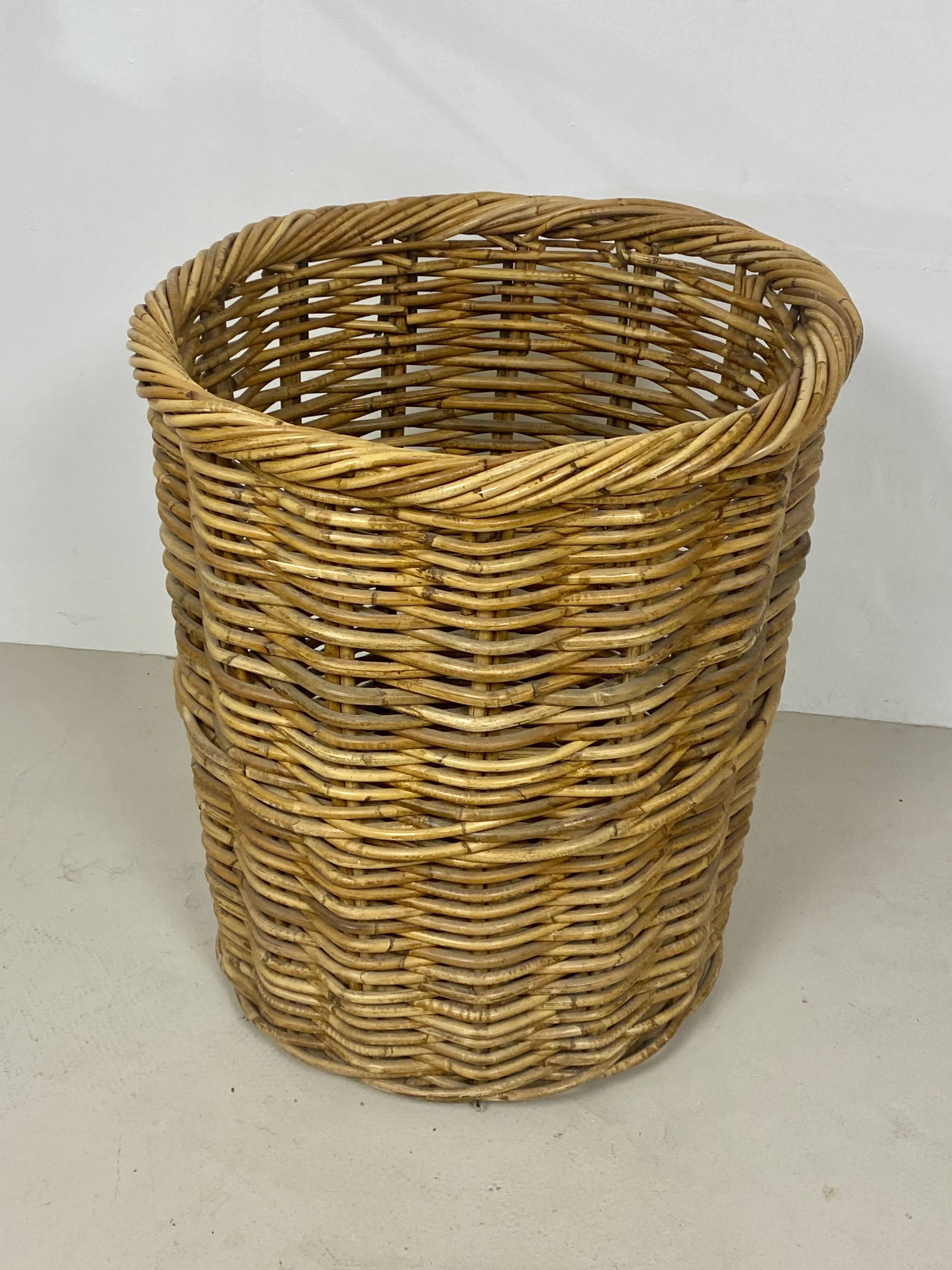 Extra Large Vintage Rattan Basket – Retro Decoration
