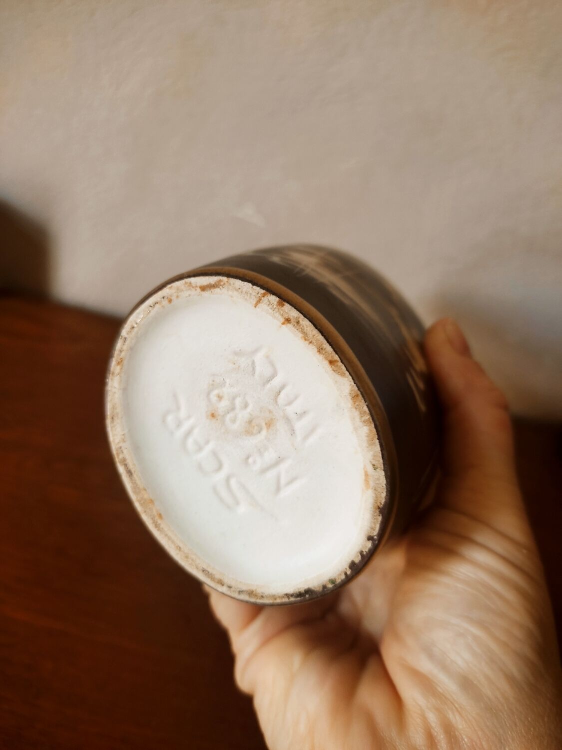 Free-form marine decoration vase