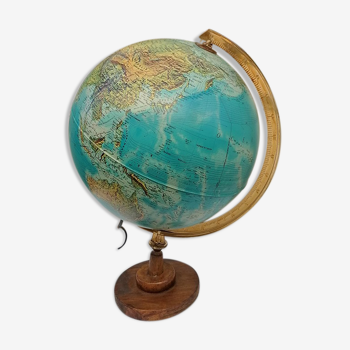 Light earth globe, 1960