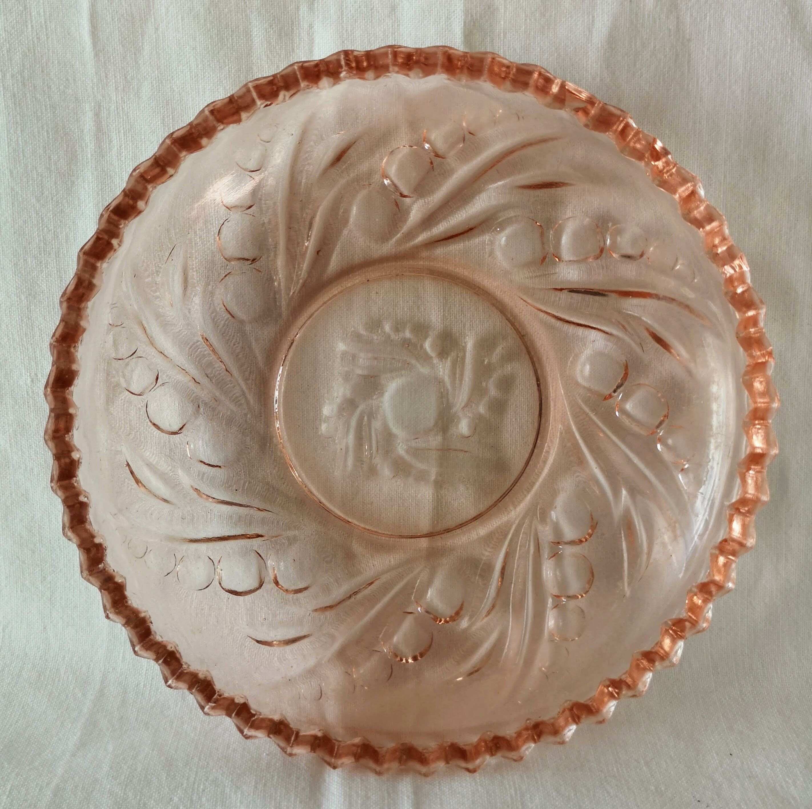 Lot glasses with saucer 50s