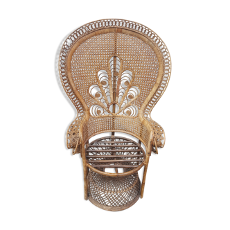 Emmanuelle chair