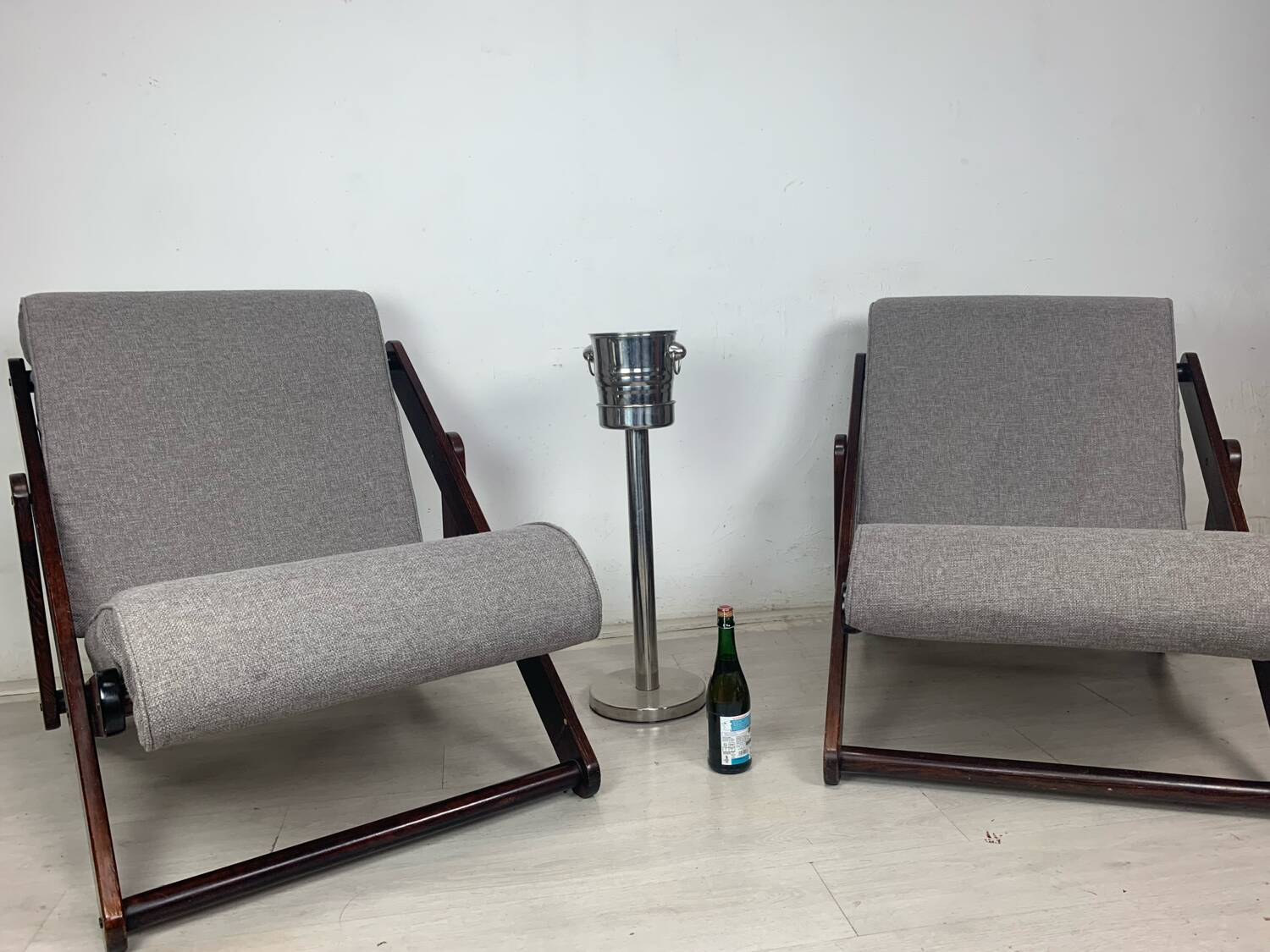 Pair of folding armchairs