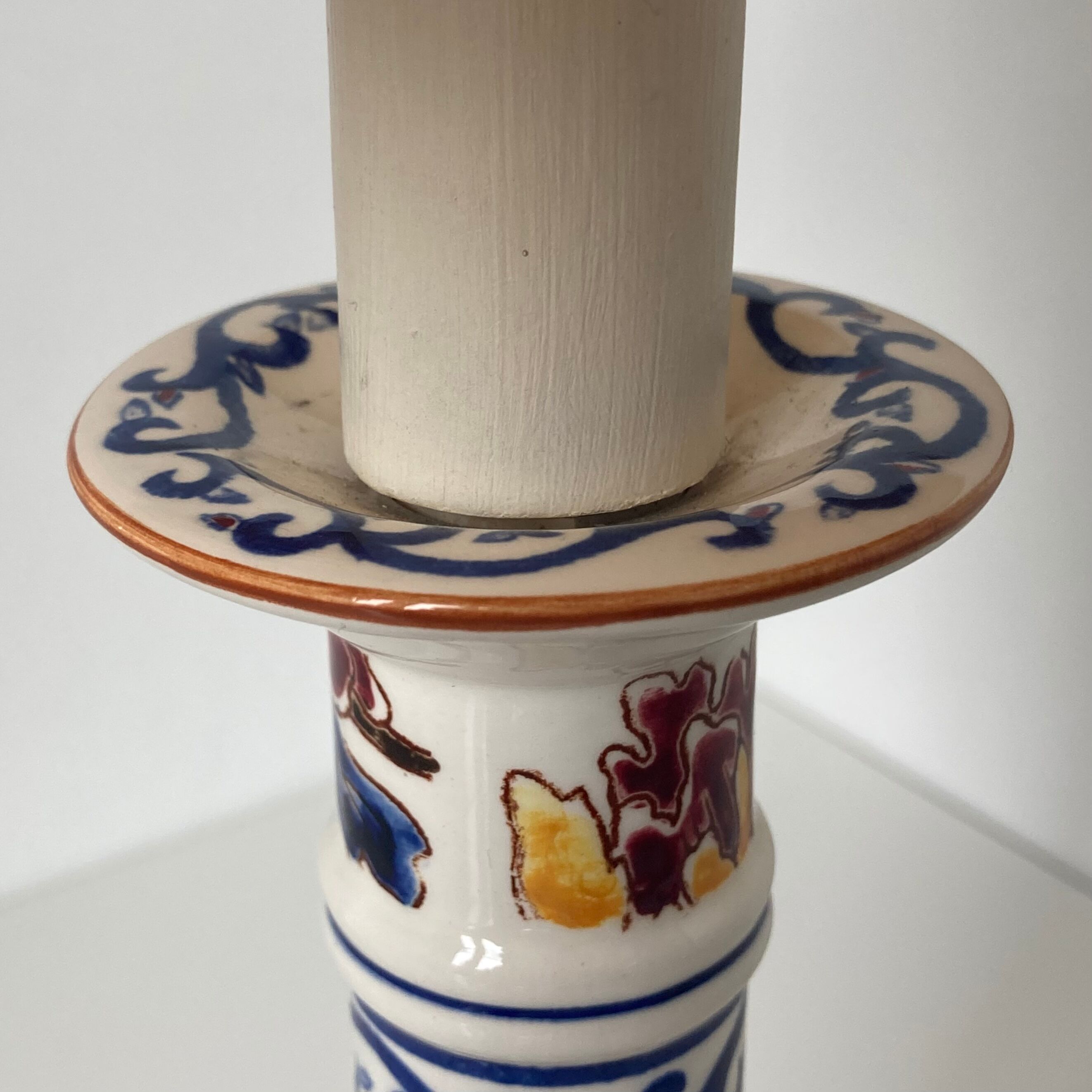 Pairs of lamps in fine Gien earthenware decorated by hand