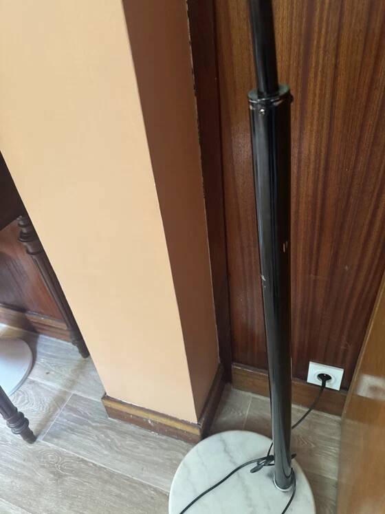 Arco floor lamp – 1960s/70s – Marble and black lacquered metal