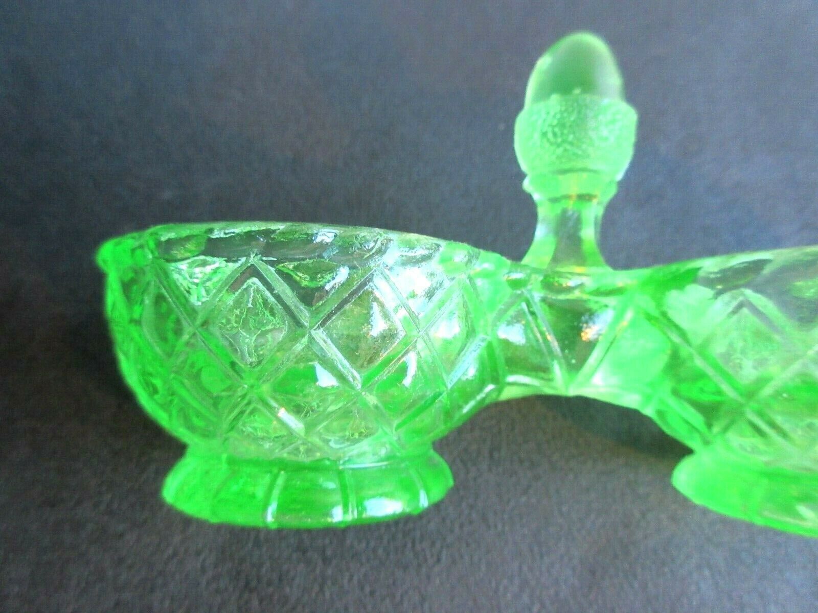 Salière de table en verre - France