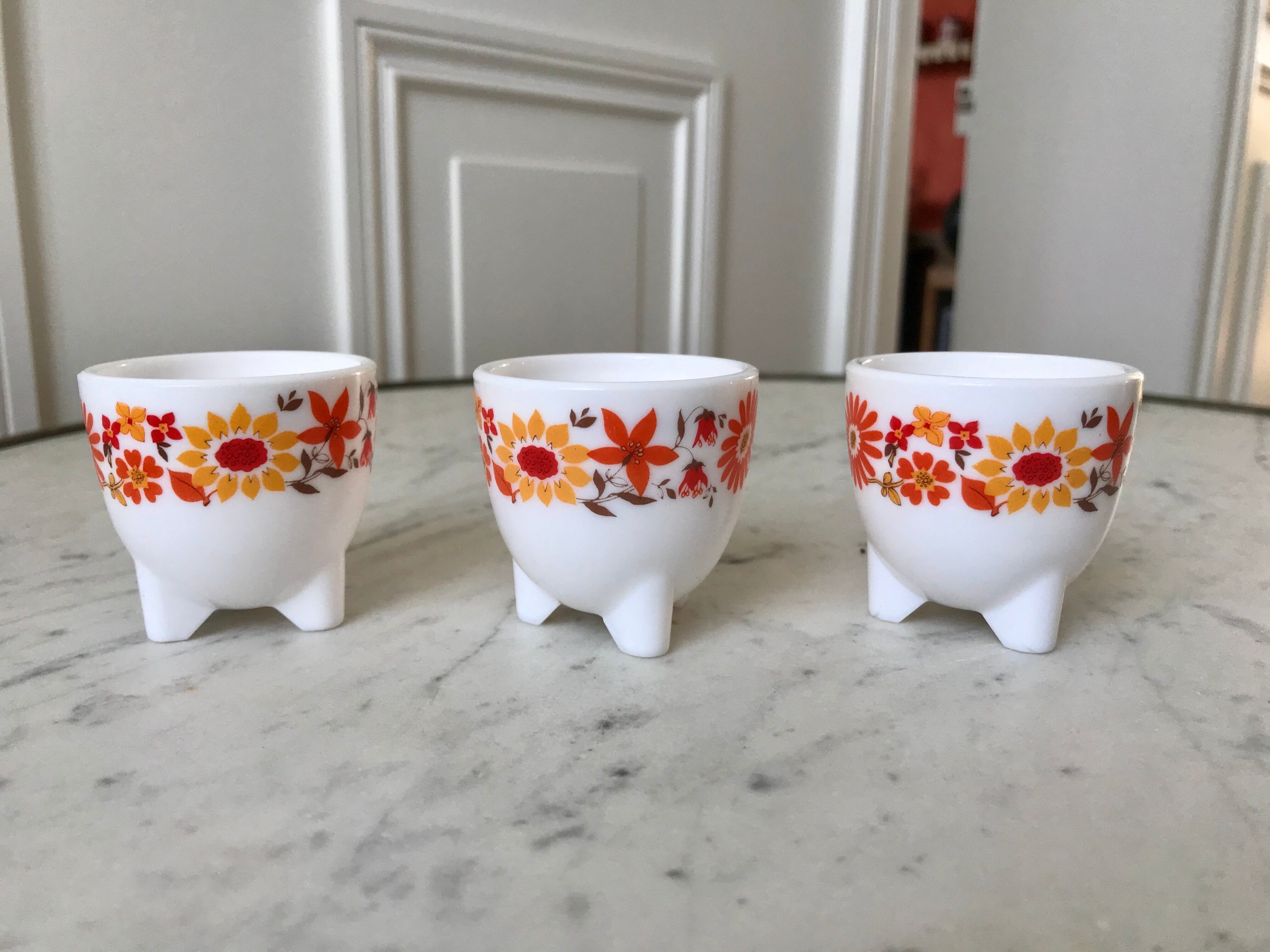 Trio of Arcopal cockroaches colorful flowers 70s