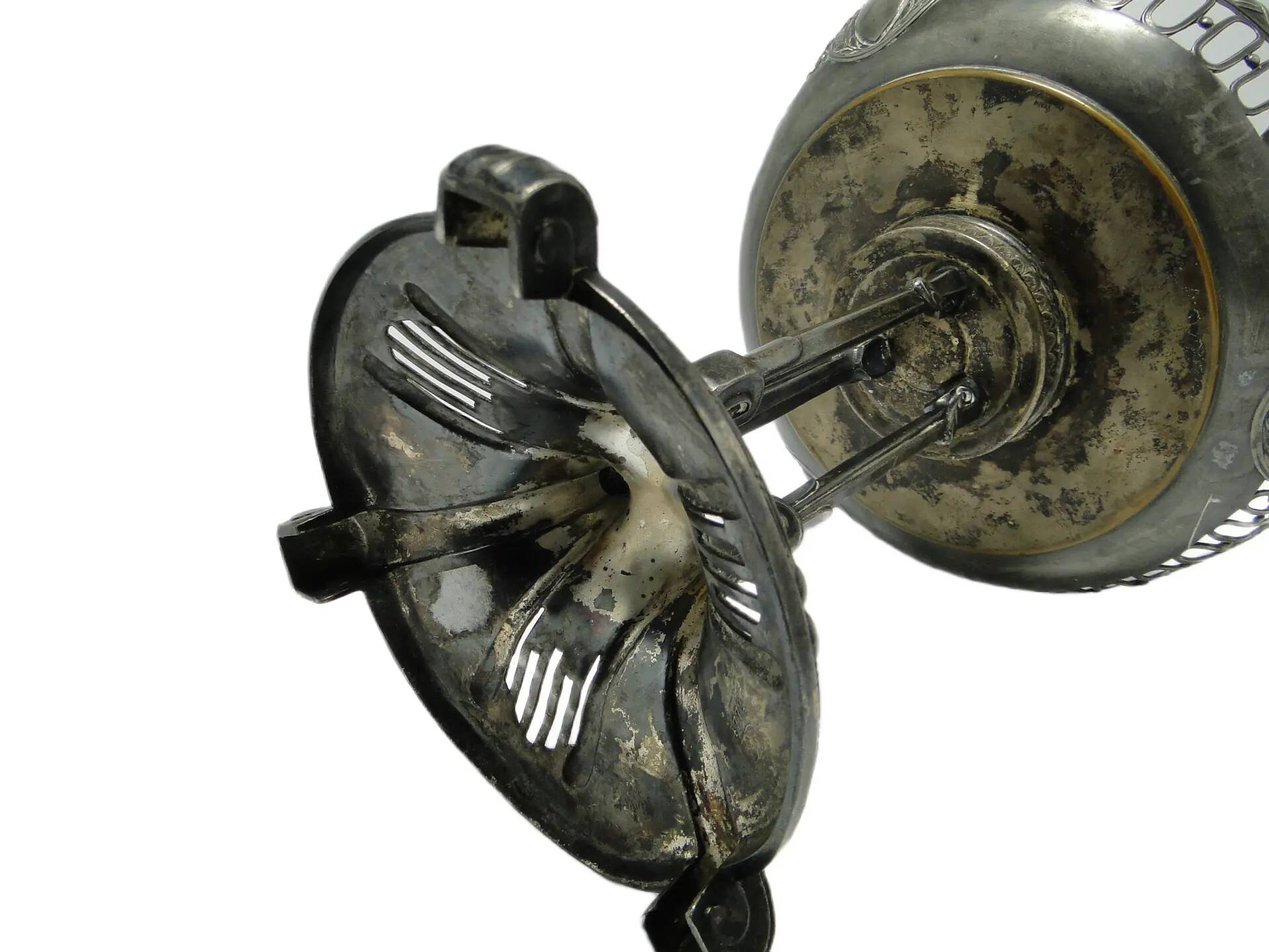 Art Nouveau centerpiece, glass, Quist, Germany, early 20th c.