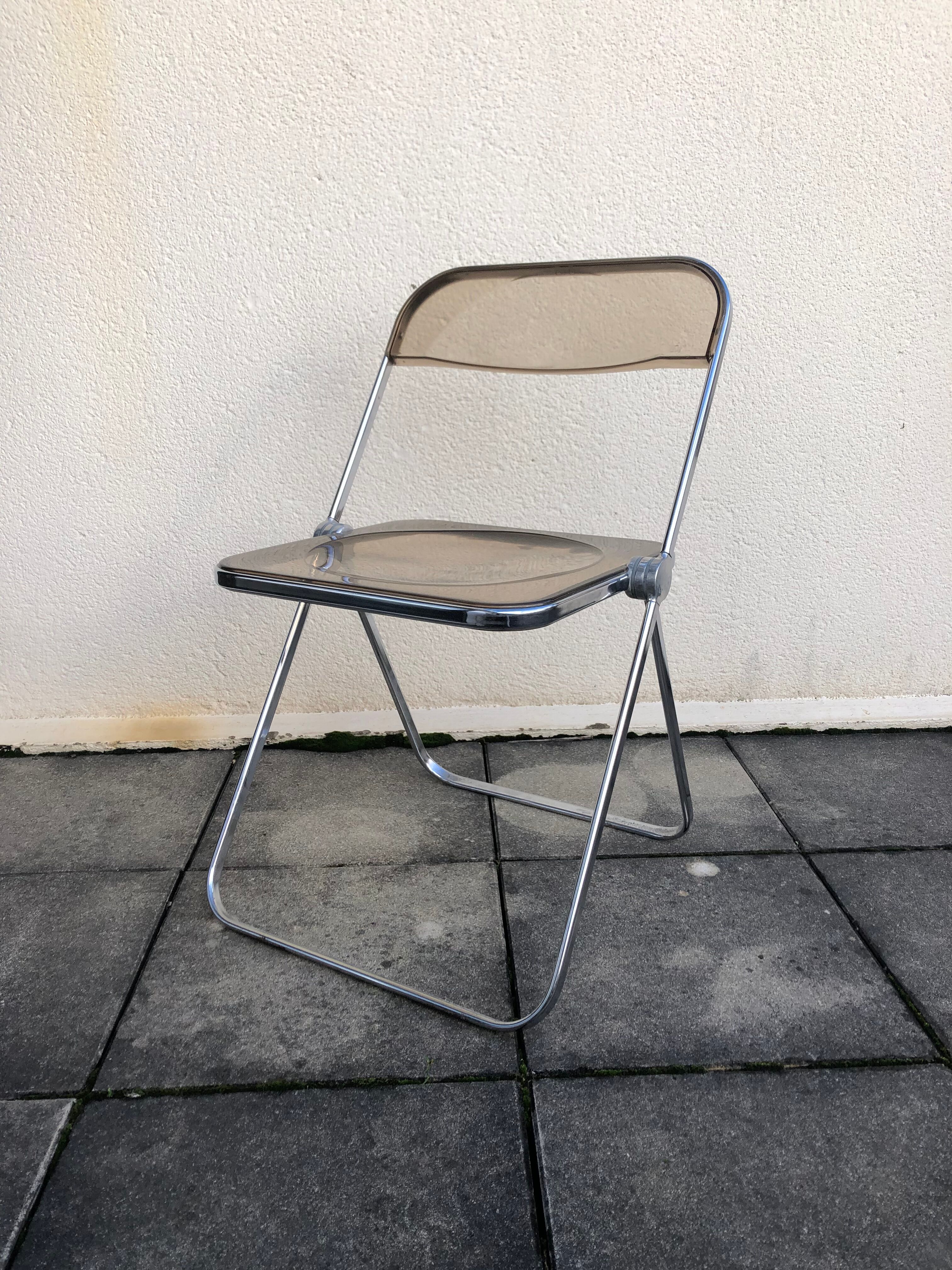 Plia chair by Giancarlo Piretti for Castelli