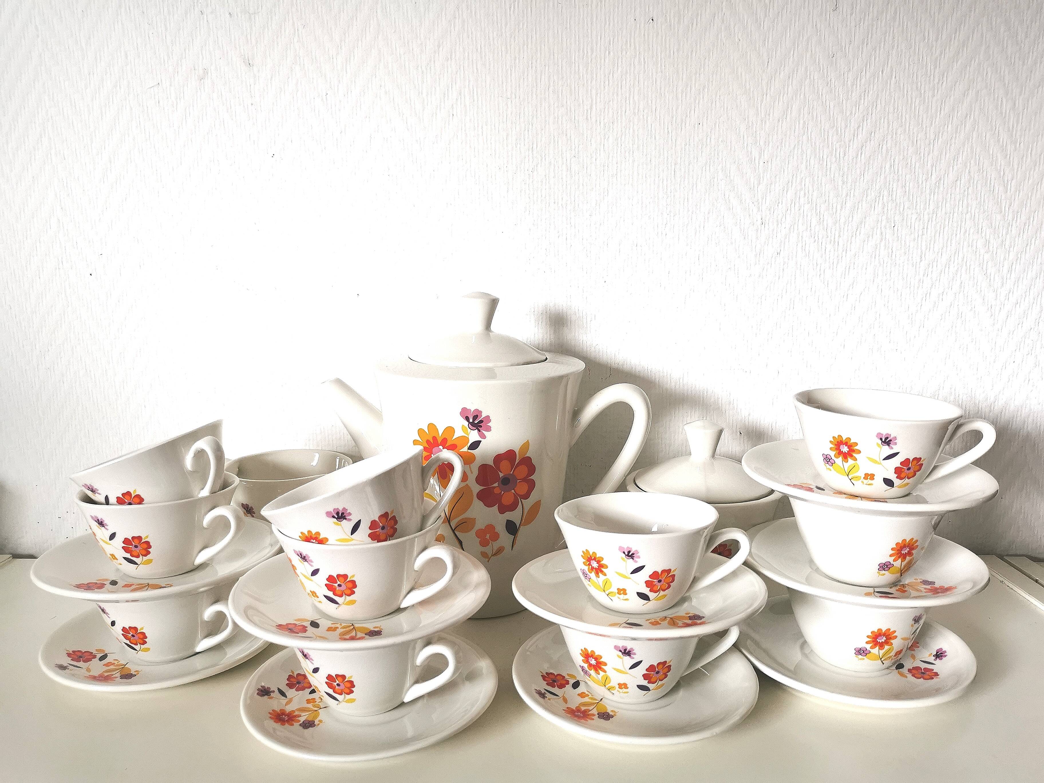 Ceramic coffee or tea service moulin des loups (orchies) flower from the 60s