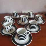 8 tasses à café en porcelaine blanche et noire motifs graphiques vintage 90's