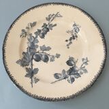 Faience serving dish stamped U & CIE - Sarreguemines, Gooseberry model