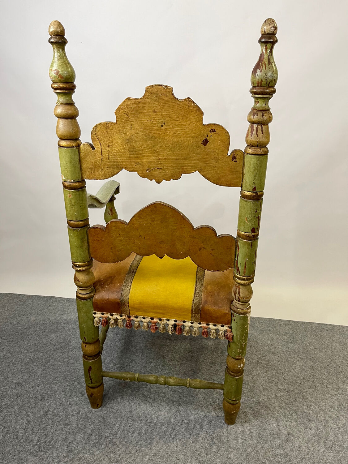 Baroque throne armchair