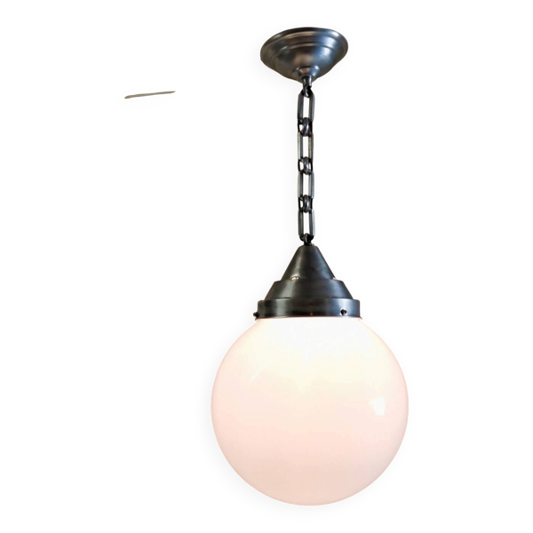Suspension industrielle globe opaline XXL - années 40/50